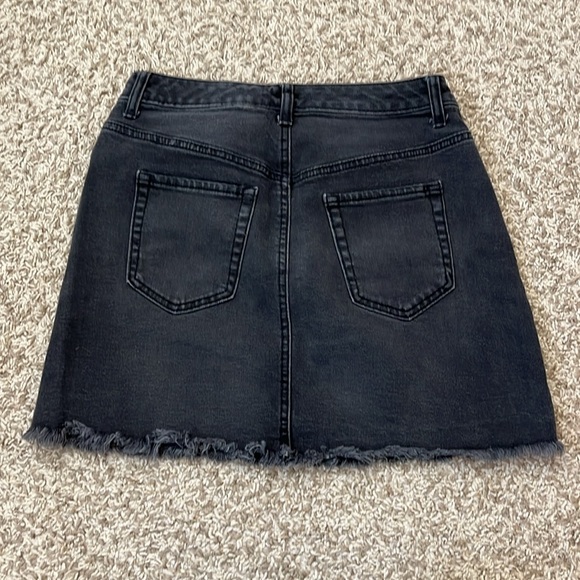 BUNDLE 3 Piece American Eagle & Wild Fable Skirts & Shorts - Size 4 - Picture 2 of 8